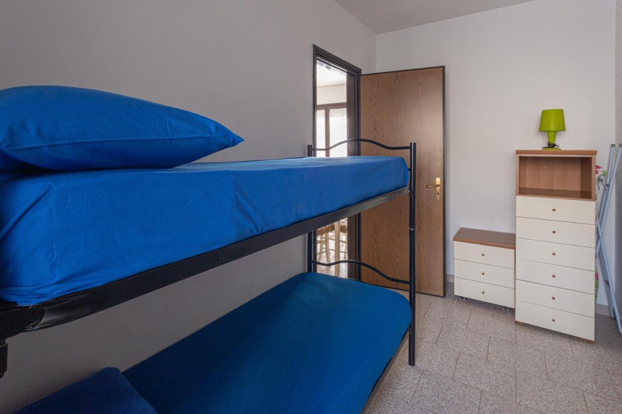 Appartamento A 150 M Dal Mare Climatizzato Con Bellissimo Patio Esterno Torre Pali Exterior foto